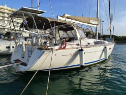 Oceanis 50 Family in Lefkada / Nydri Port thumbnail 18