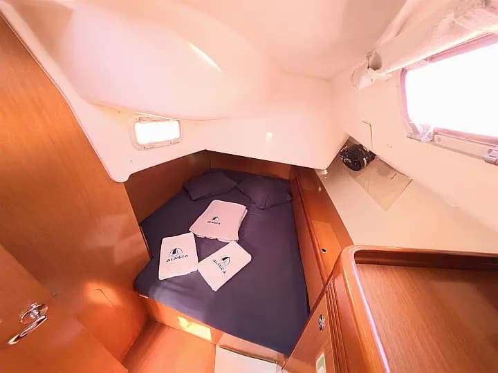 Oceanis 43 in Fethiye / Ece Marina - Photo 5
