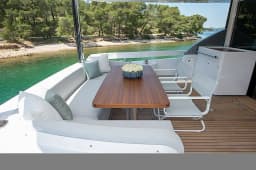 Azimut 78 Fly in Šibenik / D-Marin Marina Mandalina thumbnail 24