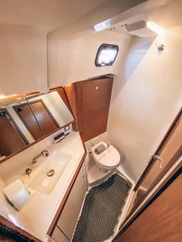 Oceanis 46.1 in Athens / Alimos Marina thumbnail 19