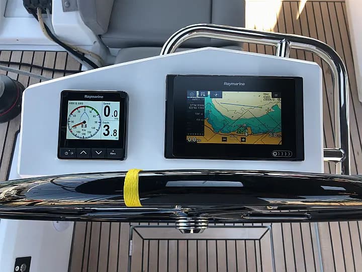 Oceanis 46.1 in Athens / Alimos Marina - Photo 5