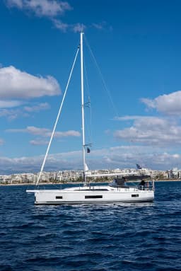 Oceanis 46.1 in Athens / Alimos Marina thumbnail 6