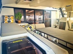 Aura 51 in Athens / Alimos Marina thumbnail 8