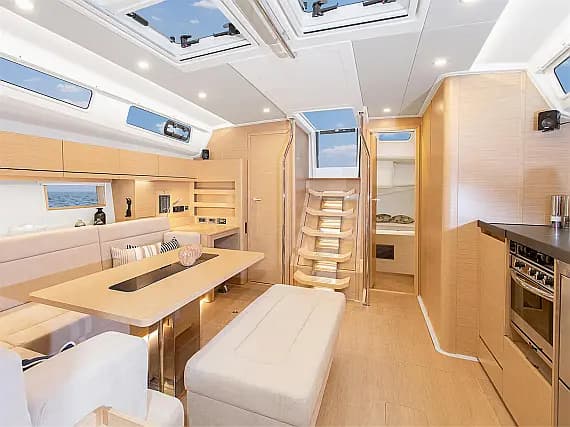 Hanse 508 in Athens / Alimos Marina - Photo 3