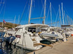 Lagoon 50 in Trogir / ACI Marina Trogir thumbnail 2