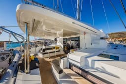 Lagoon 50 in Trogir / ACI Marina Trogir thumbnail 7