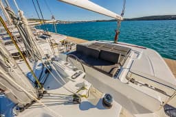 Lagoon 50 in Trogir / ACI Marina Trogir thumbnail 9