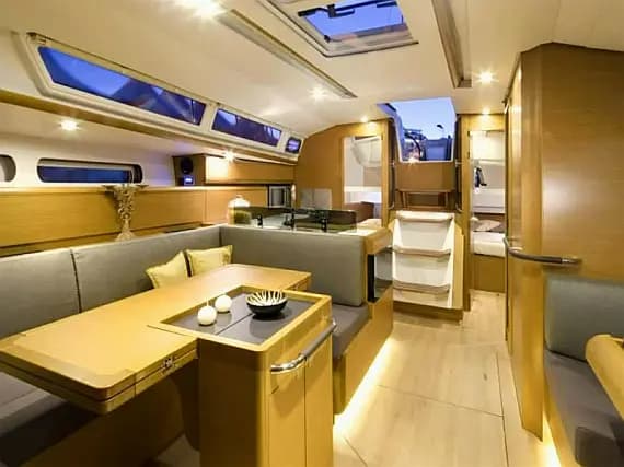 Sun Odyssey 45 in Athens / Alimos Marina - Photo 3