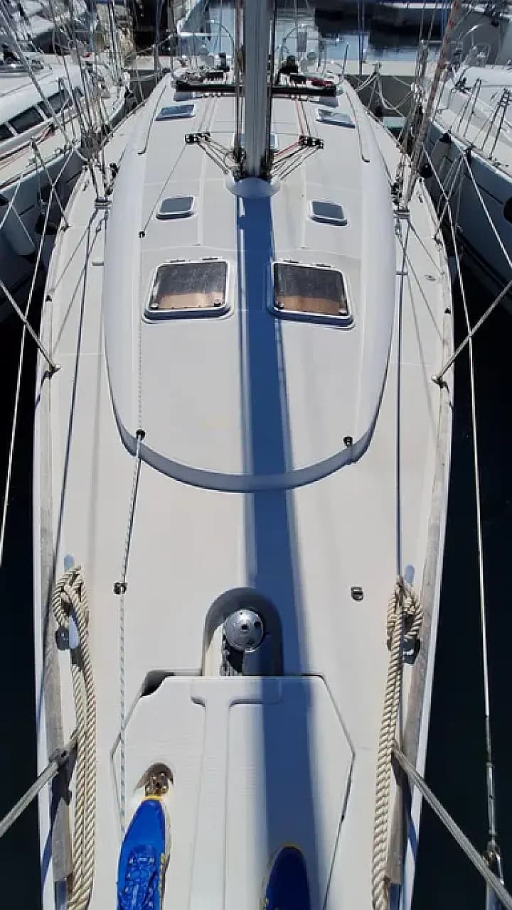 Sun Odyssey 45 in Athens / Alimos Marina - Photo 4