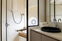 Azimut Magellano 60 in Podstrana / Marina Lav thumbnail 3