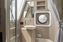 Azimut Magellano 60 in Podstrana / Marina Lav thumbnail 5