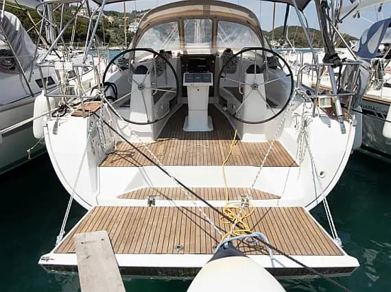 Bavaria 40 in Lefkada / Nikiana Marina - Photo 2
