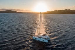 Astréa 42 in Sardinia / Cannigione thumbnail 11