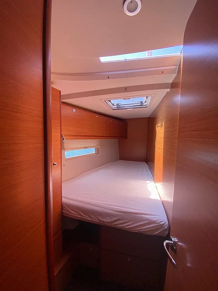 Dufour 520 Grand Large in Sicily / Milazzo / Poseidon Marina - Photo 4