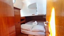 Oceanis 411 in Volos / Port of Volos thumbnail 11