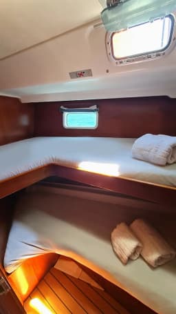 Oceanis 411 in Volos / Port of Volos thumbnail 12