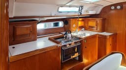 Oceanis 411 in Volos / Port of Volos thumbnail 17