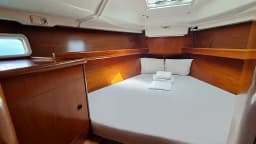 Oceanis 411 in Volos / Port of Volos thumbnail 9