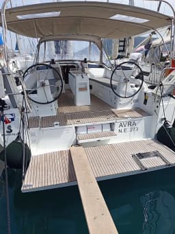 Oceanis 37.1 in Lefkada / Port of Lefkas thumbnail 6