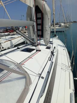 Oceanis 37.1 in Lefkada / Port of Lefkas thumbnail 8