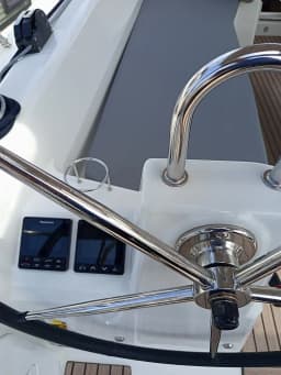 Oceanis 37.1 in Lefkada / Port of Lefkas thumbnail 9