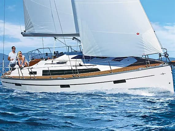 Bavaria Cruiser 37 in Lemmer - Photo 1
