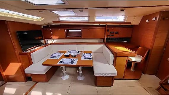 Dufour 525 Grand Large in Sicily / Capo d'Orlando Marina - Photo 3
