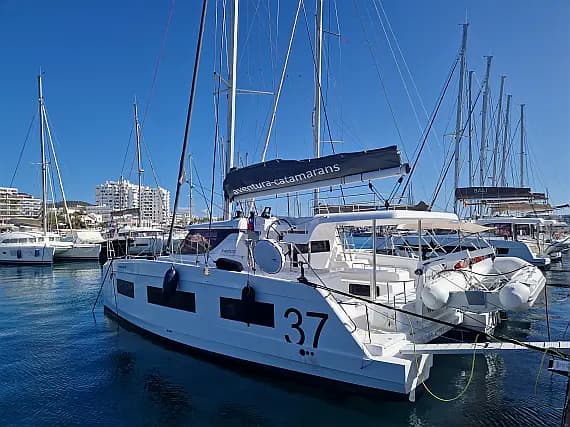 Aventura 37 in Murcia / Marina de las Salinas - Photo 1