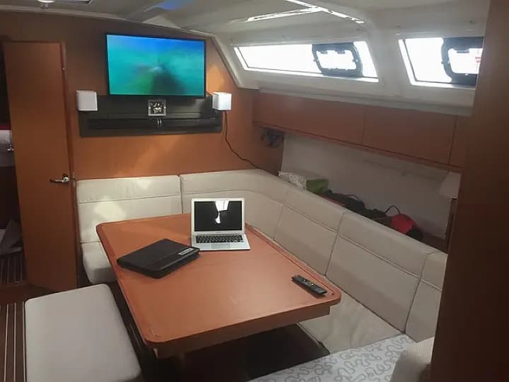Bavaria Cruiser 46 in Skiathos - Photo 5