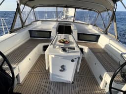Oceanis 51.1 in Mallorca / Cala D`Or / Cala D'Or thumbnail 6