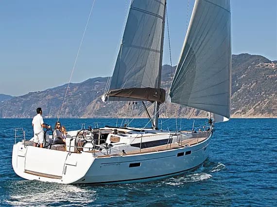 Sun Odyssey 519 in Kos / Marina Kos - Photo 1