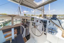 Isla 40 in Lavrion Main Port thumbnail 4