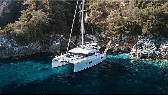 Lagoon 42 in Lefkada / Port of Lefkas - image 1