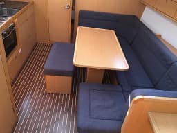 Bavaria Cruiser 41 in Sardinia / Portisco / Cala dei Sardi thumbnail 2