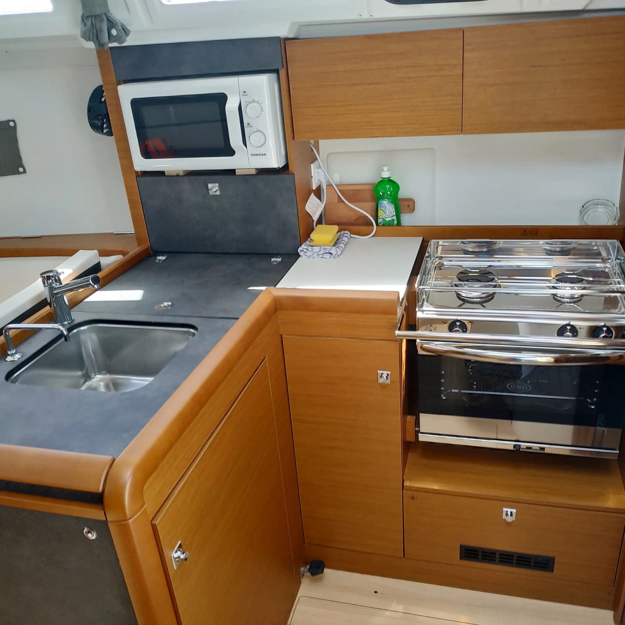 Sun Odyssey 349 in Drage / Marina Drage - Photo 4