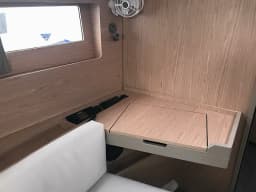 Oceanis 41.1 in Salerno / Marina d'Arechi thumbnail 12
