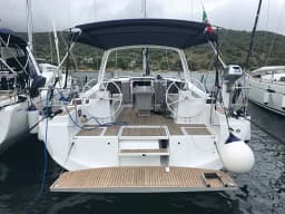 Oceanis 41.1 in Salerno / Marina d'Arechi thumbnail 6