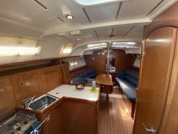 Oceanis 343 in Fethiye / Ece Marina thumbnail 14
