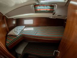 Oceanis 411 in Volos / Port of Volos thumbnail 11