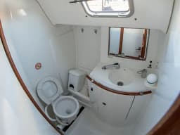 Oceanis 411 in Volos / Port of Volos thumbnail 13