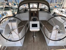 Bavaria Cruiser 41 in Lavrion / Olympic Marina thumbnail 8