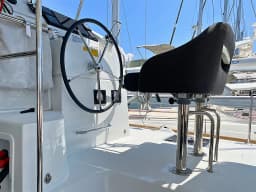 Lagoon 40 in Lefkada / D-Marin Marina Lefkas thumbnail 11