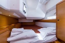 Sun Odyssey 469 in Athens / Alimos Marina thumbnail 9