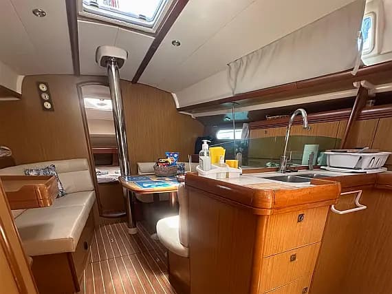 Sun Odyssey 39i in Göcek / D-Marin Göcek Marina - Photo 3