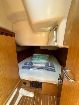 Sun Odyssey 39i in Göcek / D-Marin Göcek Marina thumbnail 60