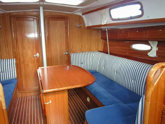 Bavaria 37 Cruiser in Lemmer - Photo 3