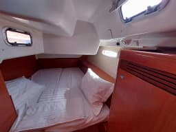 Oceanis 43 in Athens / Marina Delta Kallithea thumbnail 13