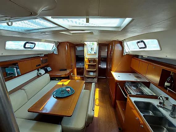 Oceanis 43 in Athens / Marina Delta Kallithea - Photo 3