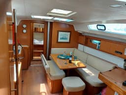 Oceanis 43 in Athens / Marina Delta Kallithea thumbnail 9