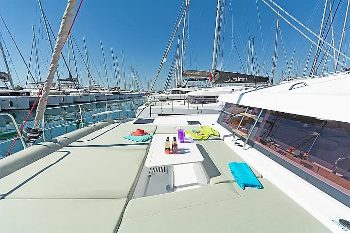 Bali Catsmart in Volos / Port of Volos - Photo 4